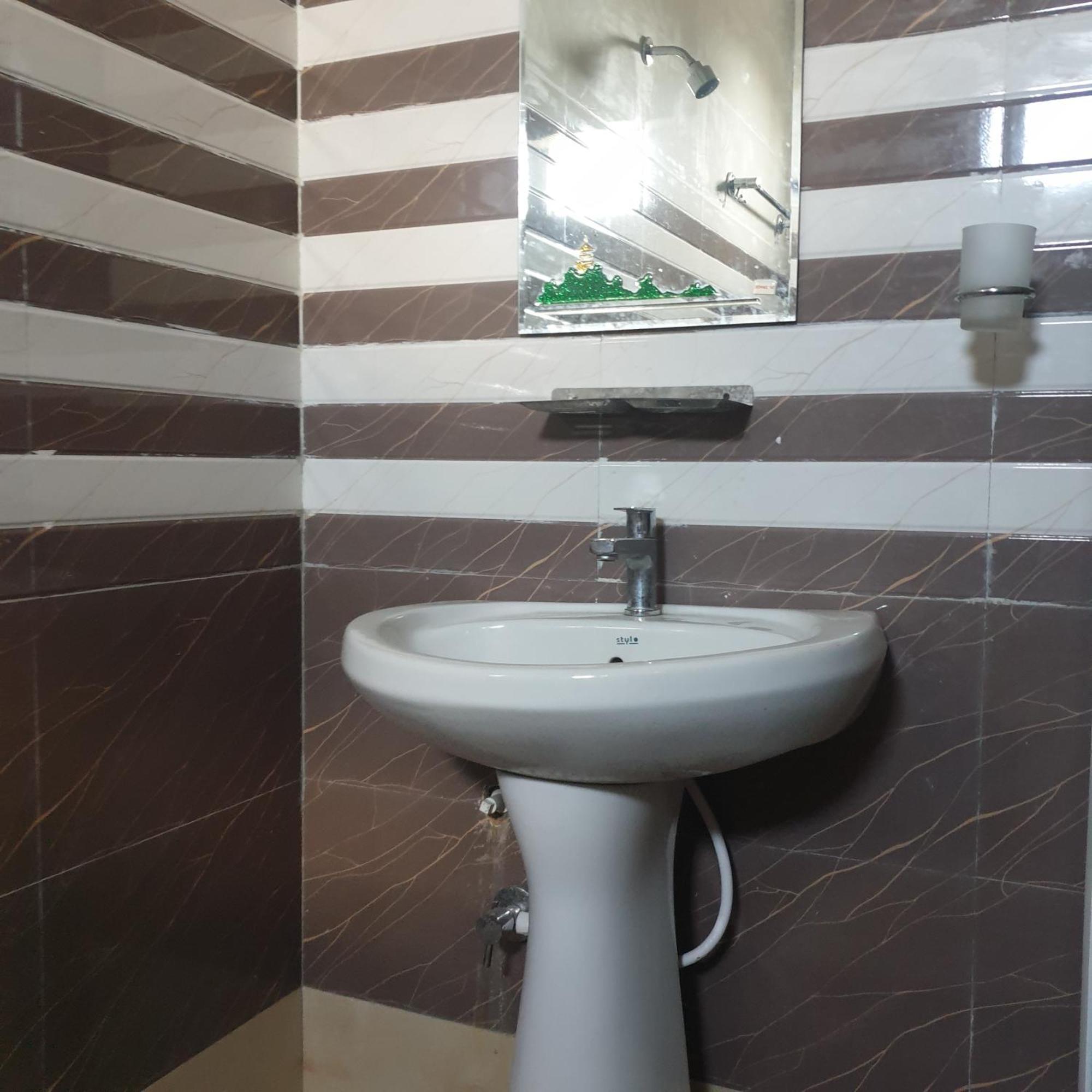 Hotel Sara Pvt Ltd Janakpur Eksteriør billede